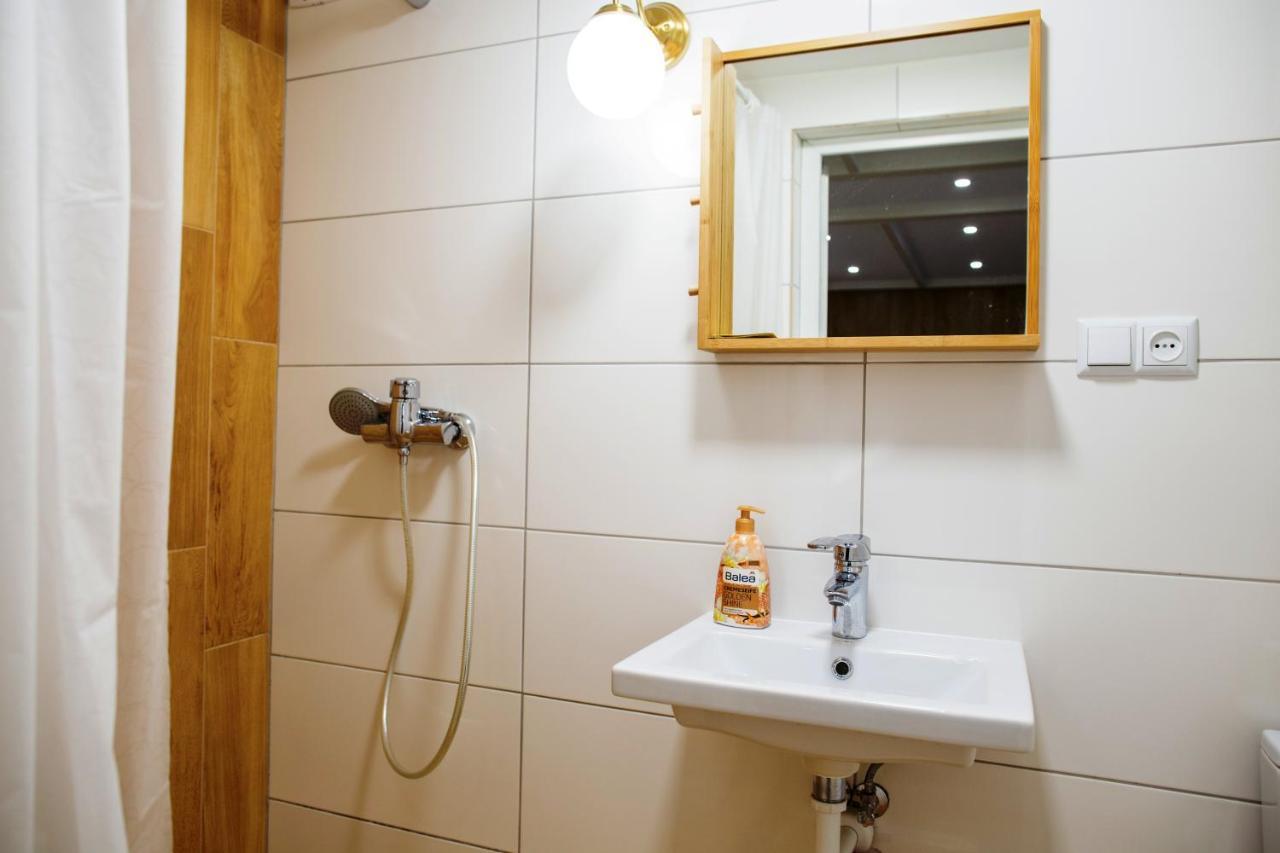 Smart City Apartament Lviv Buitenkant foto